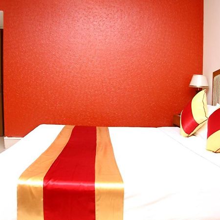 Hotel Swiss Palace 达卡 外观 照片